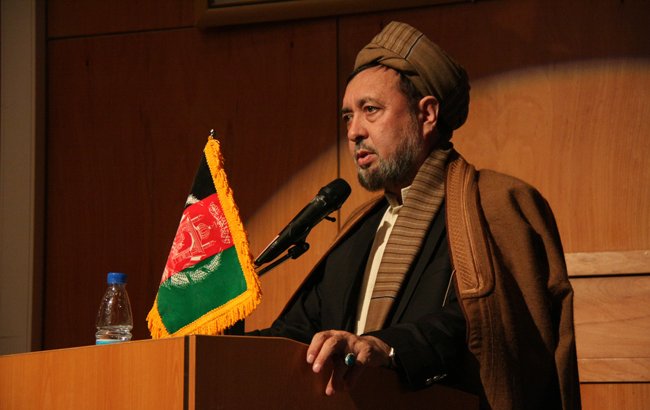 انتقاد تند محمد محقق از درگیری ها در نوار مرزی ولسوالی های خاص و مالستان