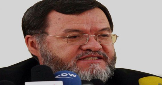 دانش: تنش‌های سیاسی کشور را به لبه پرتگاه سوق می‌دهد