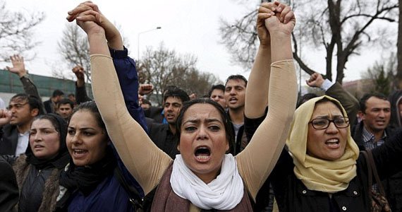 ۲۶F1007400000578-3008987-image-a-3_1427188061410