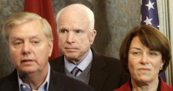 هشدار سناتوران آمریکایی نسبت به وضعیت امنیتی افغانستان