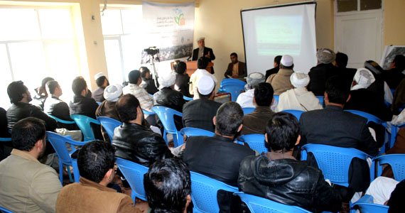 این برنامه از سوی اداره توسعه‌ای امریکا تمویل می‌شود و قرار است برای هر کارگر روزانه 5 دالر معاش پرداخت شود.