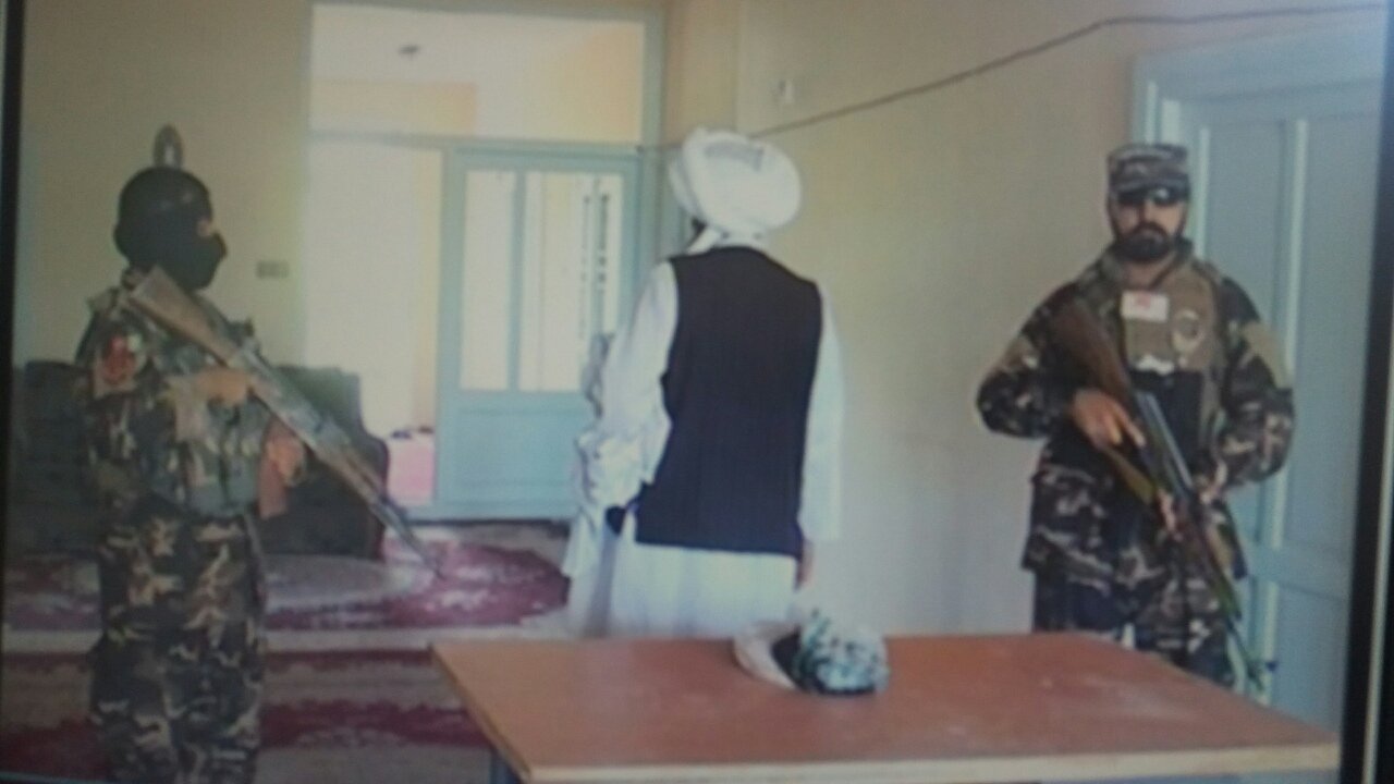 امنیت ملی هرات یک فرد را به ظن نگهداری مواد مخدر بازداشت کرد