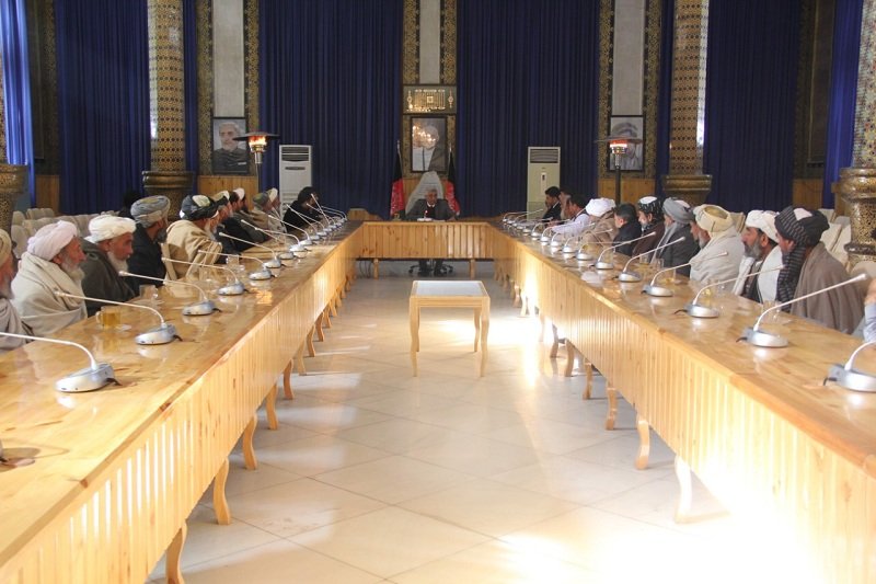 کمبود آب در زنده جان، پای ساکنان این ولسوالی را به مقام ولایت کشاند