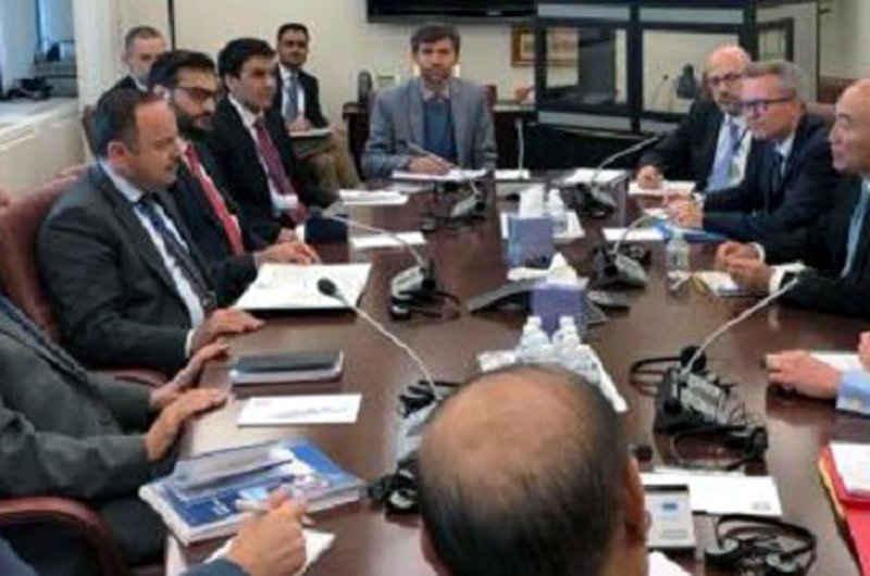 وزیر مالیه با معاون اجرائیوی صندوق بین المللی پول ملاقات کرد