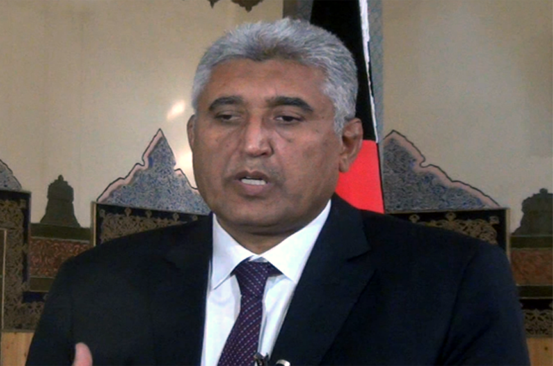 عیادت والی هرات از مجروحان نظامی