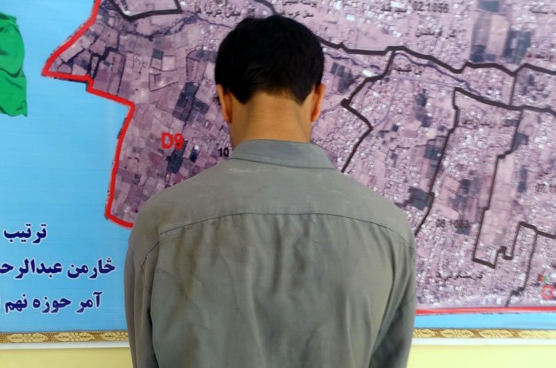 فردی  به اتهام سرقت و زورگیری در هرات بازداشت شد