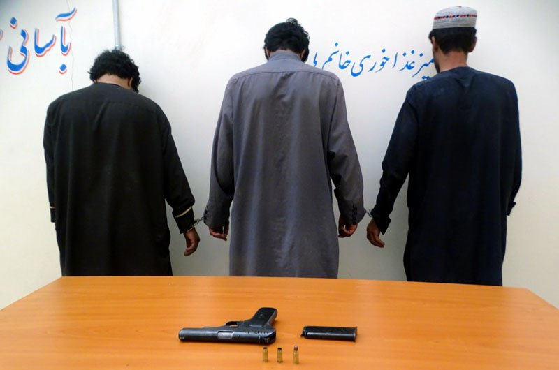 3 نفر به اتهام سرقت­های مسلحانه در هرات بازداشت شدند