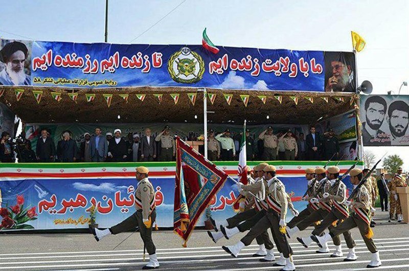 حمله مهاجمان به رژه نظامی در ایران، 20 زخمی بر جای گذاشت