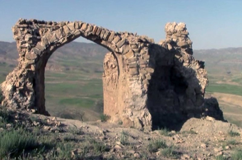 آبده های تاریخی در بادغیس در معرض فروپاشی و سرقت