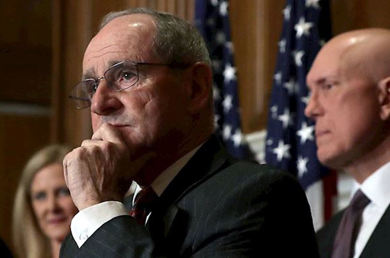 سناتوران آمریکایی در نتایج تلاش‌های خلیل‌زاد در صلح افغانستان تردید دارند