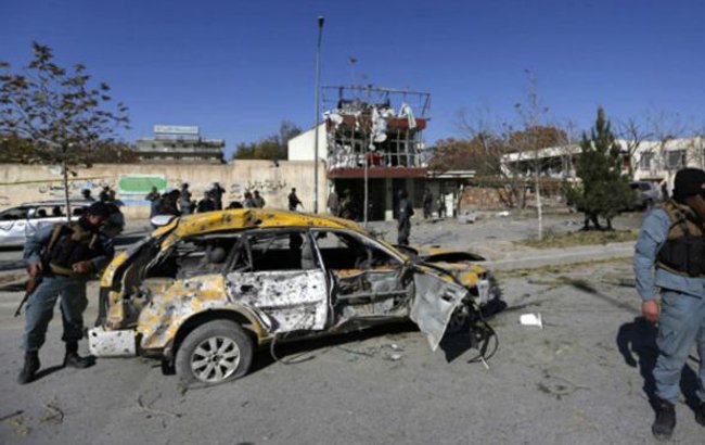 در یک حمله انتحاری در کابل یک تن کشته و سه تن دیگر زخمی شدند