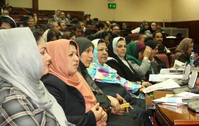 انتقادها در مورد برنگشتن شماری از دیپلمات‌ها به کشور