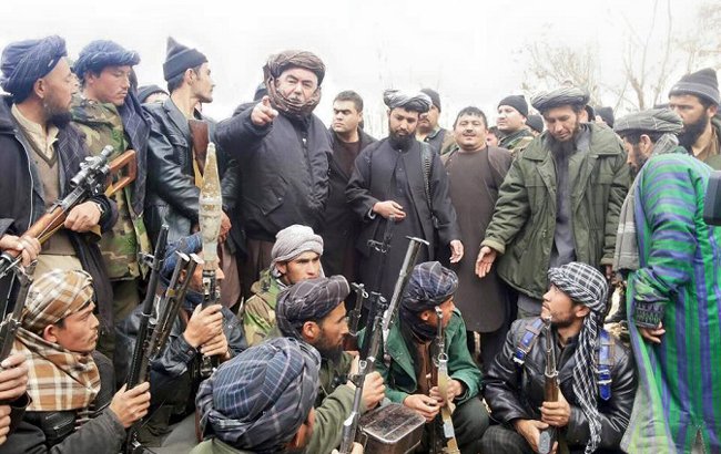 با هشدار جنرال دوستم دوصد طالب مسلح به دولت تسلیم شدند