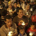 مردم اندونیزی سوگواری خود را برای مسافران هواپیمای ایرآسیا ابراز کردند