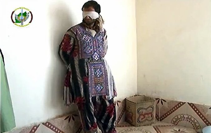 بازداشت یک ماین گذار بالباس زنانه از سوی امنیت ملی هلمند