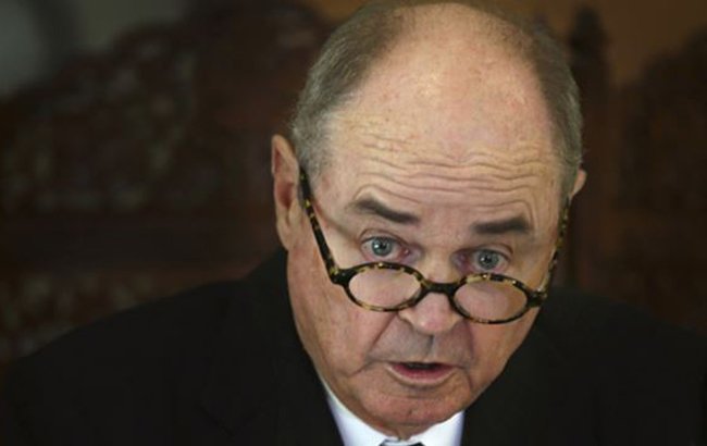 دابنز چین را محل مناسب برای مذاکرات صلح افغانستان می‌داند