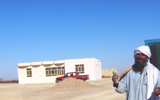 برنامۀ همبستگی ملی ” چهار پروژۀ برنامه همبستگی ملی در ولایت نیمروز به بهره‌برداری سپرده شد”