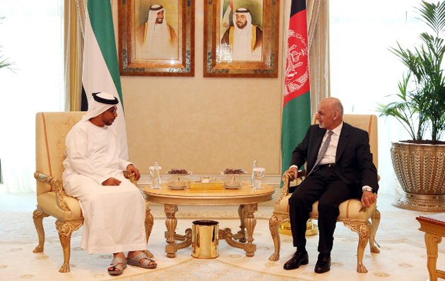 رییس جمهور غنی در راس هیات دولتی به ابوظبی رفت