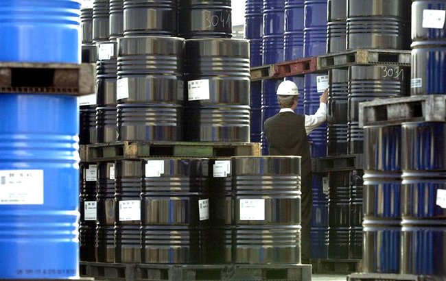 آژانس بین‌المللی انرژی کاهش بهای نفت را گزارش داد