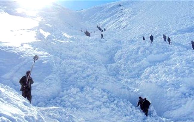 ریزش برف در ولایت پنجشیر ۲۹ تن را کشت