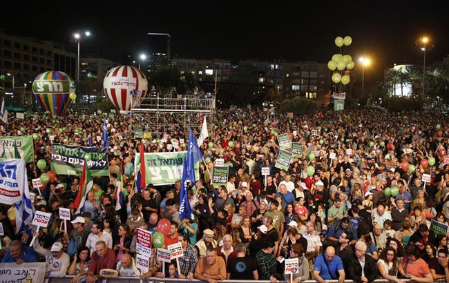 ده‌ها هزار نفر علیه نتانیاهو در اسرائیل راهپیمایی کردند
