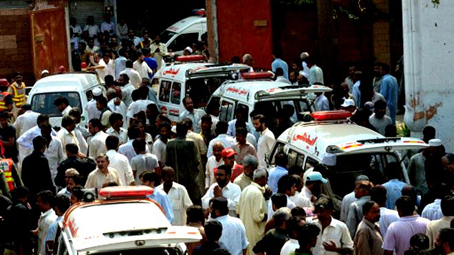 کشته شدن حداقل ۱۰ نفر در کلیسا در لاهور پاکستان