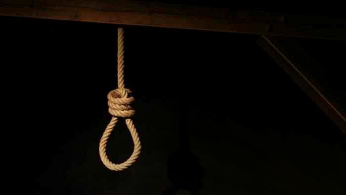 یک مرد در هرات زن و دو کودک خود را کشته و خودش را حلق‌آویز کرد