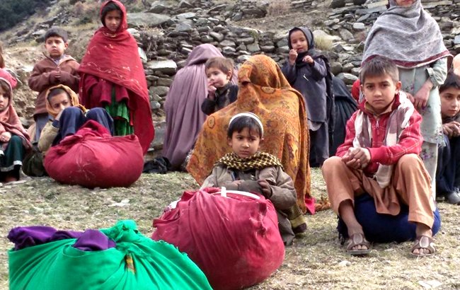 هزاران خانواده در قندوز مجبور به ترک خانه‌هایشان کرد