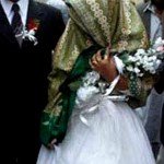 یک جشن عروسی دسته جمعی در نیمروز برگزار شد