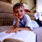 دانش آموز و یک عالم کارخانگی