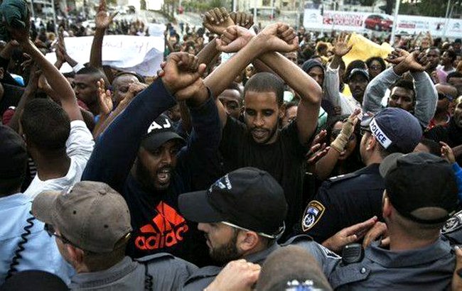 ده‌ها زخمی در پی اعتراض در تل‌آویو