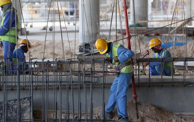 مرگ صدها کارگر در جریان آماده‌سازی جام جهانی قطر