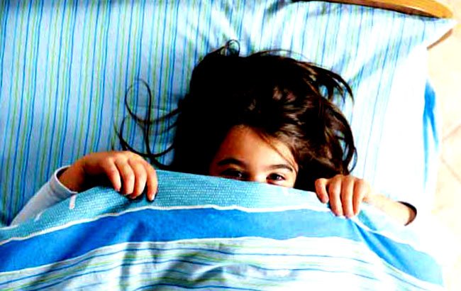 چگونه کودک خود را اجتماعی کنیم؟