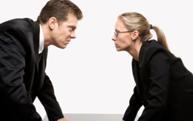 چه مواقعی در بحث هایمان کوتاه بیاییم؟