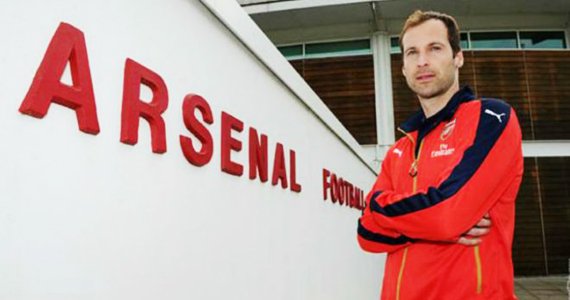 پتر چک به آرسنال پیوست