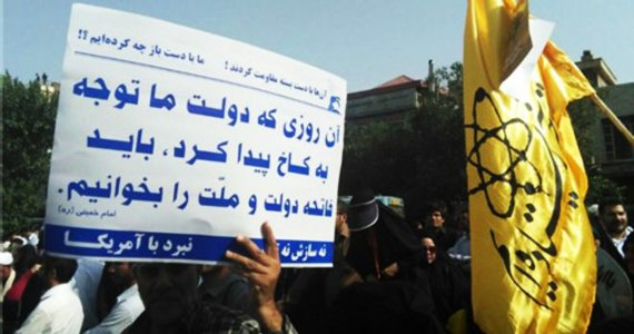 محمود کریمی : اگر عرضه نداری برو کنار