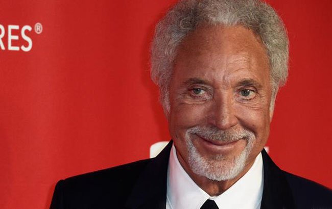 ۷۵ ساله گی تام جونز، “ببر” غرنده عالم پاپ