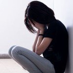 ۱۰ عادتی که شادی را از شما می‌دزدند