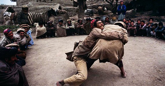 کشتی‌گیری ( ورزش سنتی )