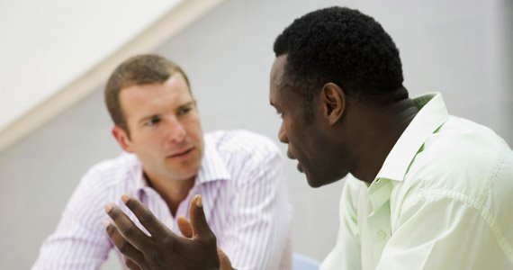 اعتماد کردن به دیگران چه سودی برای شما دارد ؟