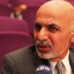 اهدای یک باب آپارتمان از سوی غنی به خانواده شهید نجیب‌الله