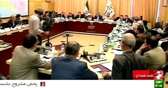 تیم مذاکره کننده ایرانی زیر فشار داخلی