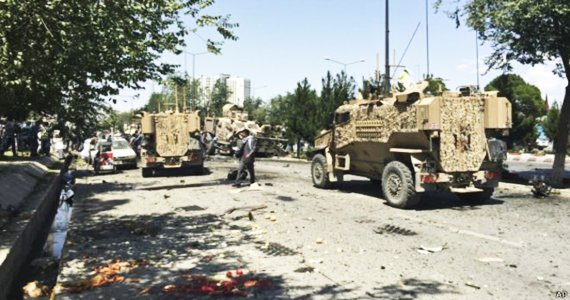 حمله انتحاری در کابل کاروان نظامیان خارجی را آماج قرار داد