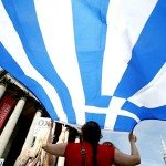 رای‌دهندگان یونانی برای همه‌پرسی به پای صندوق های رای رفته‌اند
