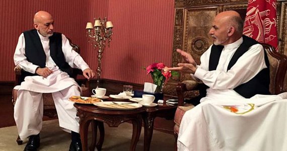 غنی و کرزی پشت میز مذاکره