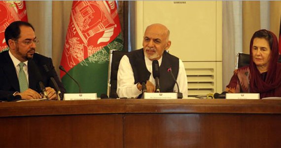 وزارت‌خانه‌ها باید یک معین زن داشته باشند