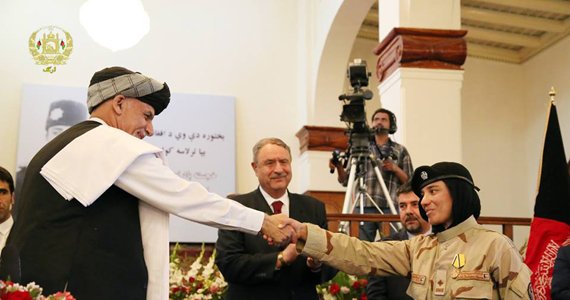 در روز استقلال از ۱۰۰۰ مأمور امنیتی تقدیر شد