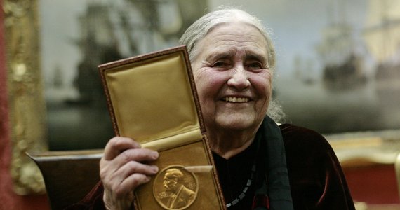 ۲۰ سال جاسوسی از نویسنده برنده نوبل