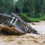 سیلاب در هند جان ۱۰۰ نفر را گرفت