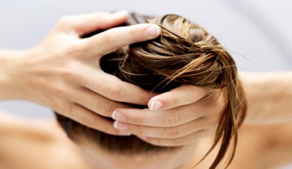 آیا می‌دانید چه کنیم تا موهایمان چرب نشود؟